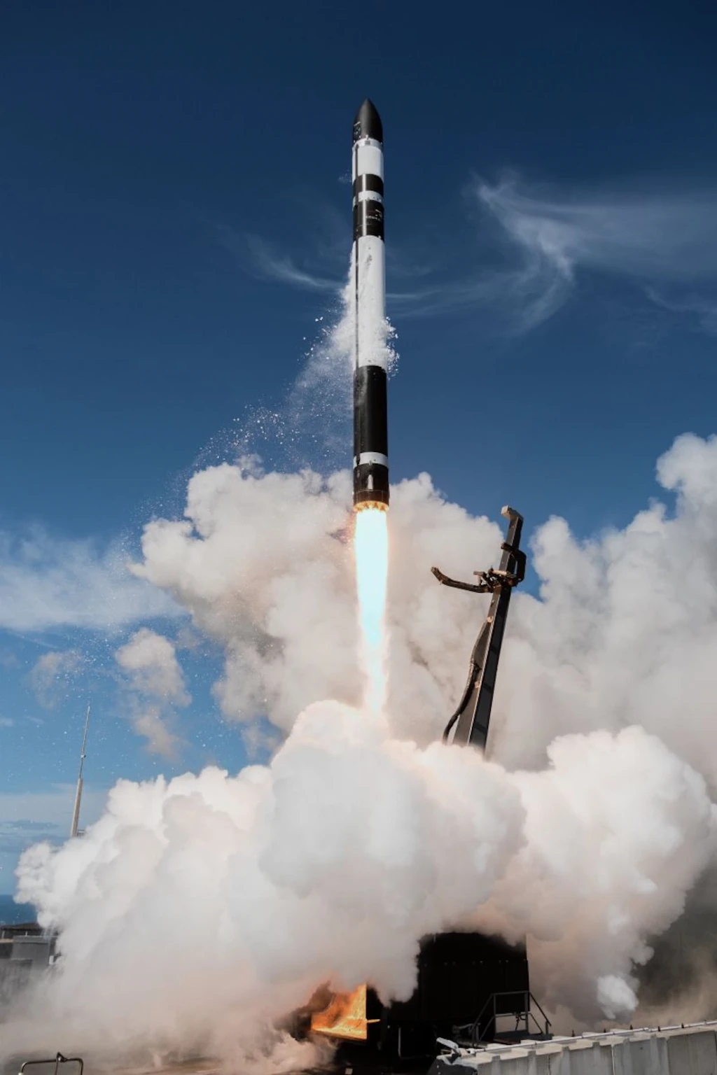 Що стоїть за купівлею Iridium